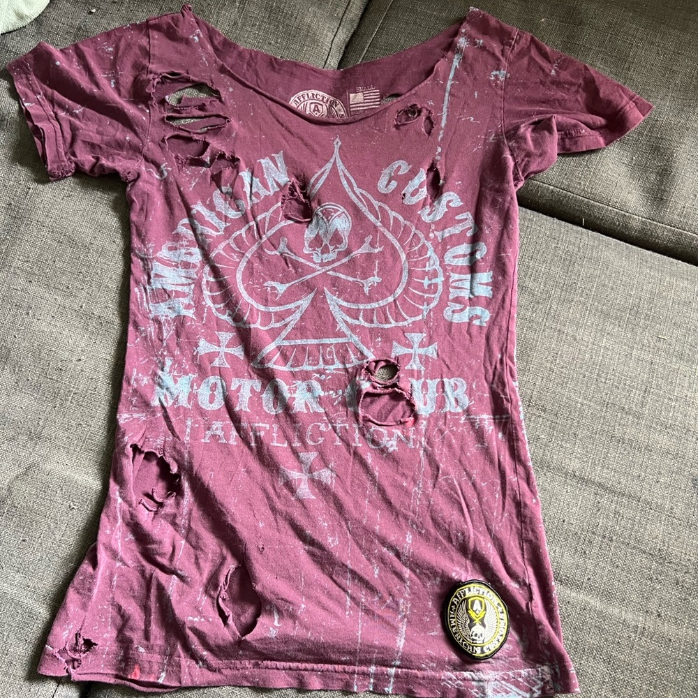 Women’s Affliction shirt small